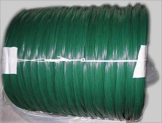 Hot dip galvanized iron wire with dark green color coating